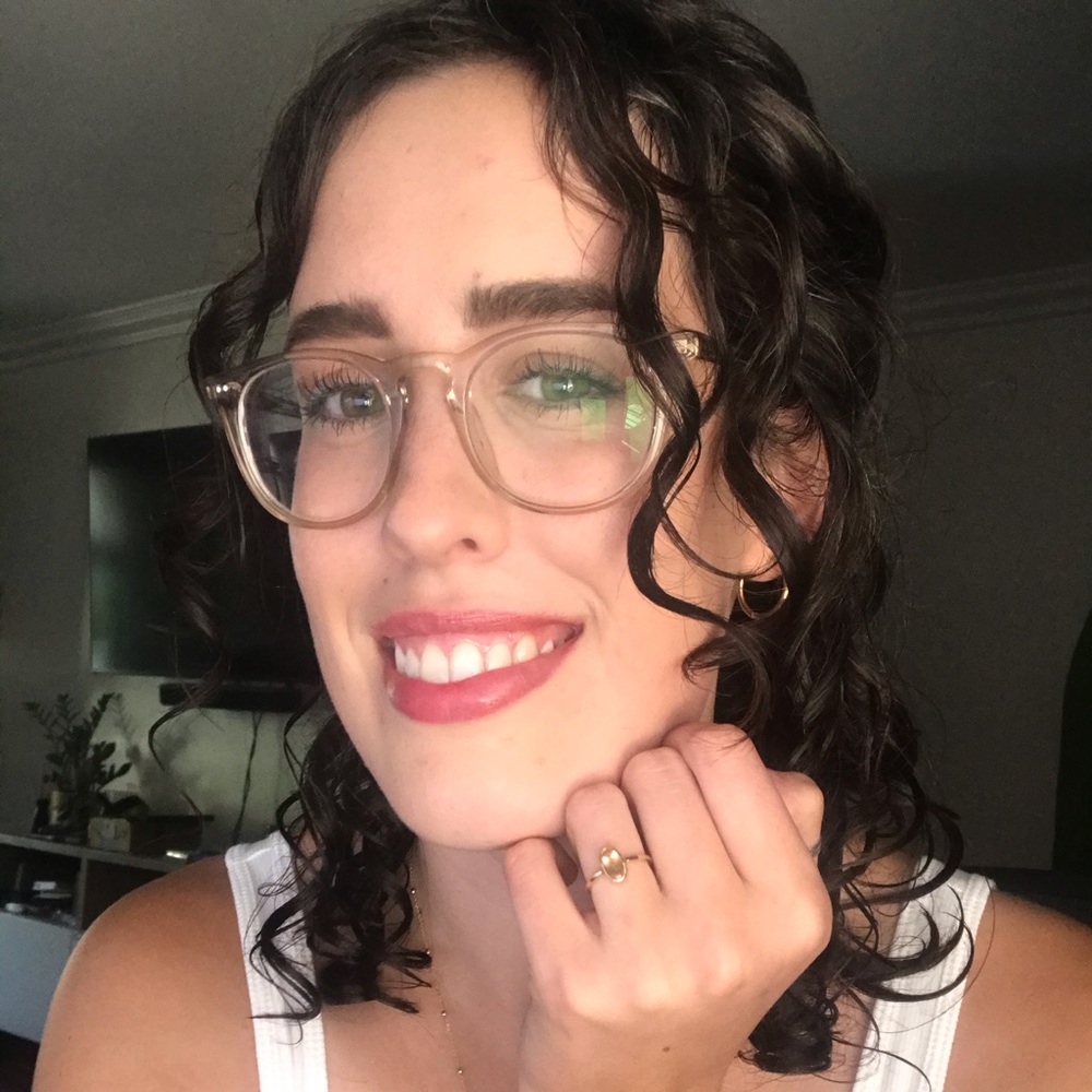 Meet your Posher, Carli